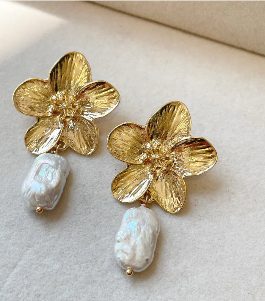 Aretes tears of flowers
